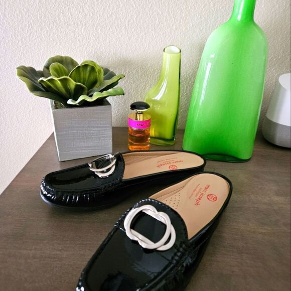 Black Designer Flat Loafers. - Picture 3 of 8